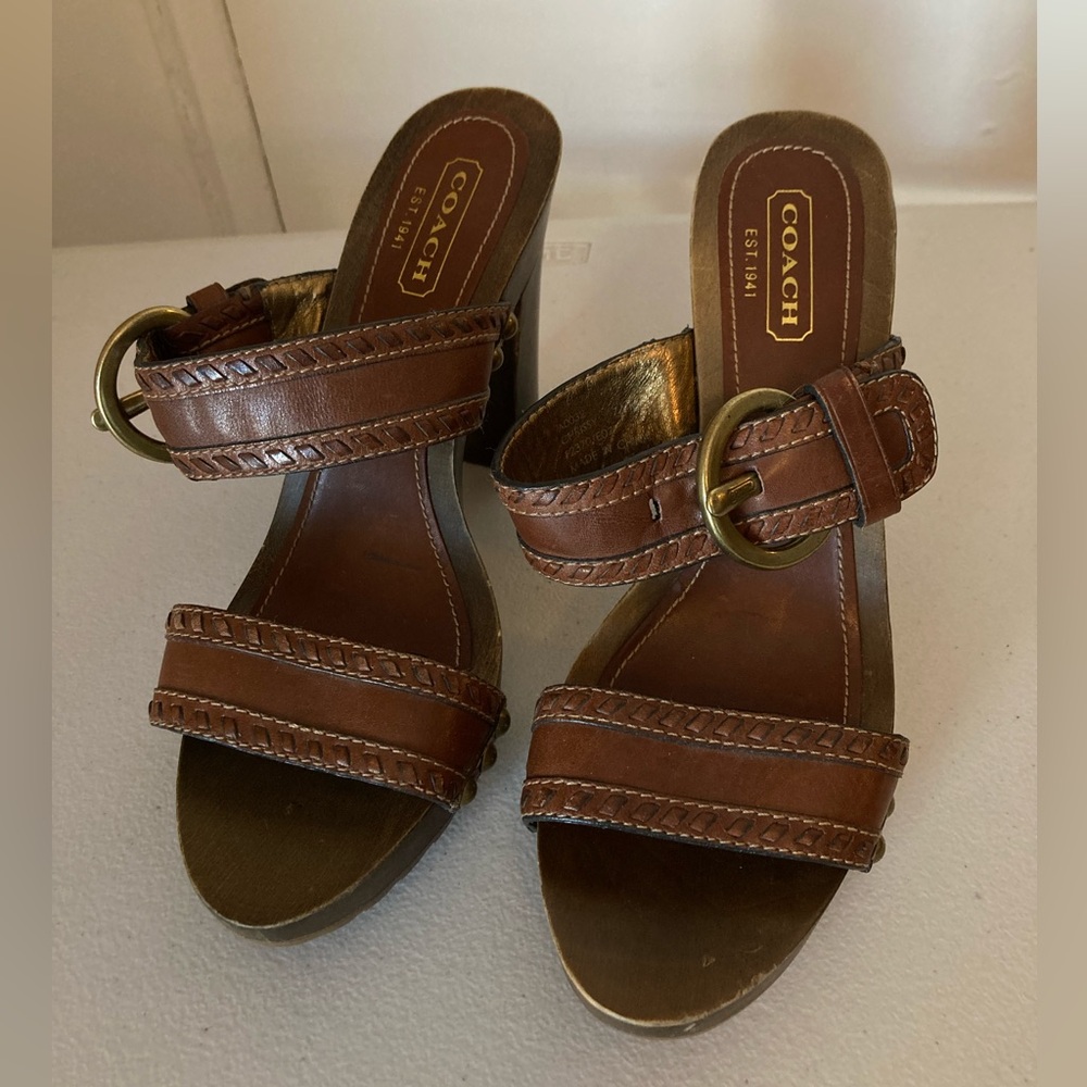 Coach Chrissy Brown Leather Whipstitch Gold Buckle Gold Studded Wooden Heels - Picture 17 of 17
